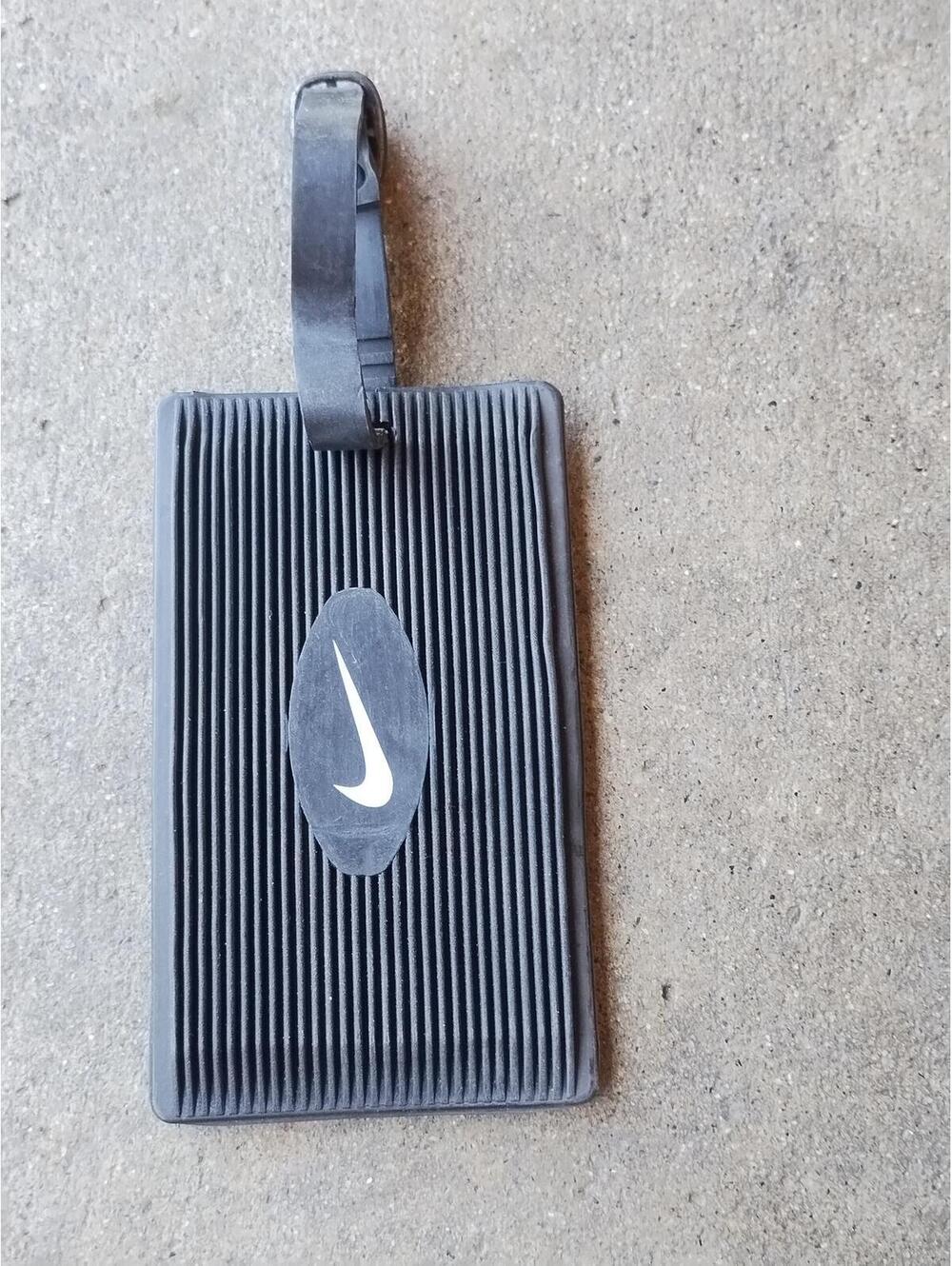 Vintage Nike luggage‎ Tag